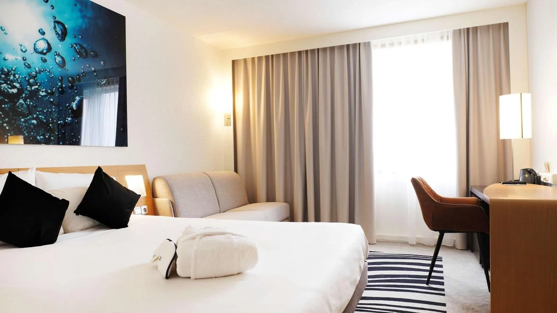 Novotel Antwerpen - Ekeren Belçika