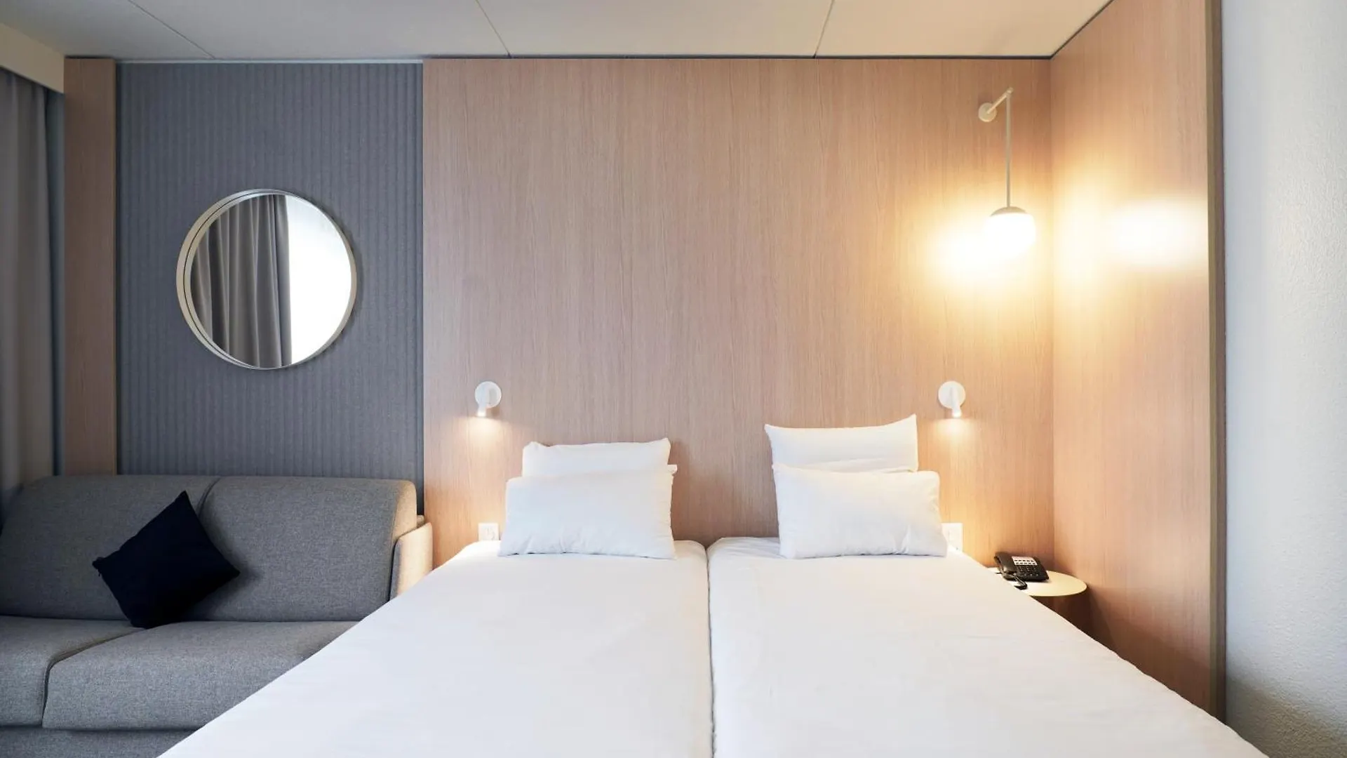 Novotel Antwerpen - Ekeren Отель Антверпен
