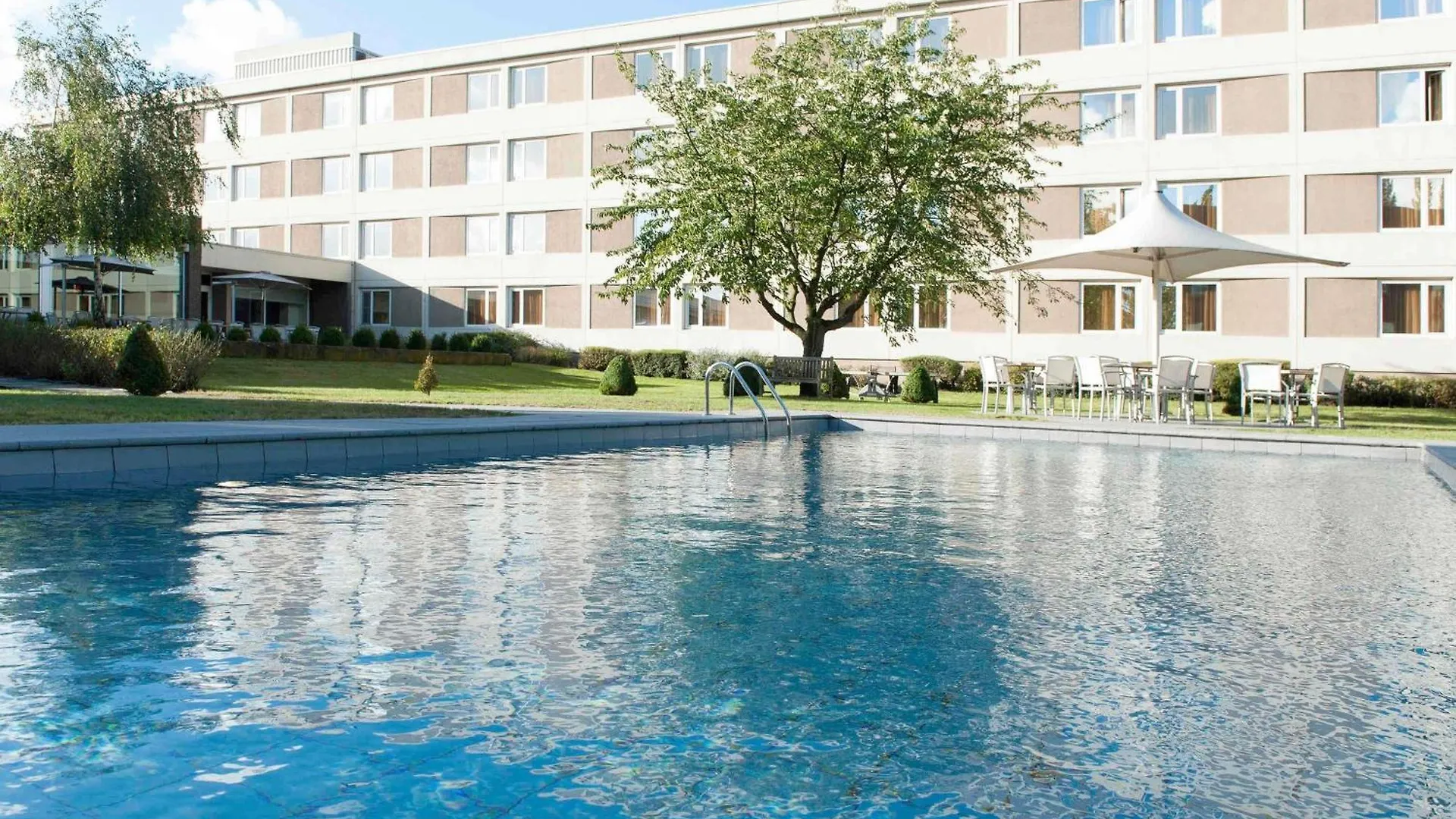 Отель Novotel Antwerpen - Ekeren